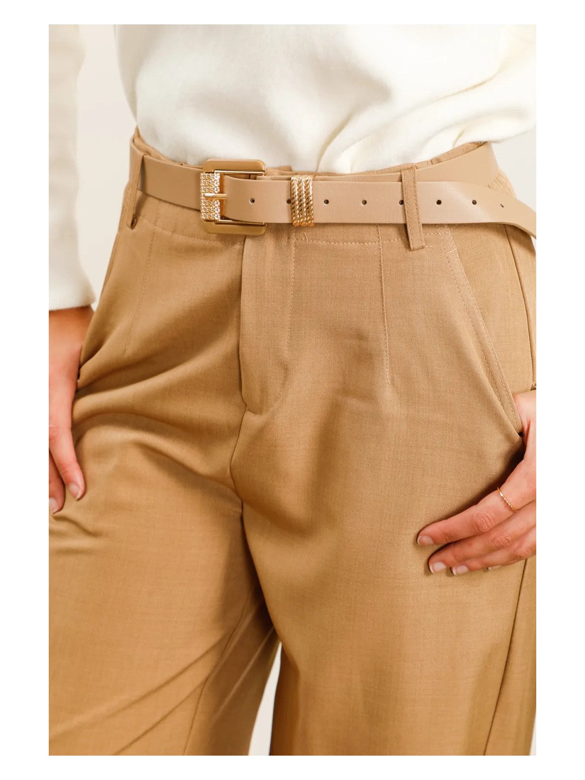 Straight-leg trousers