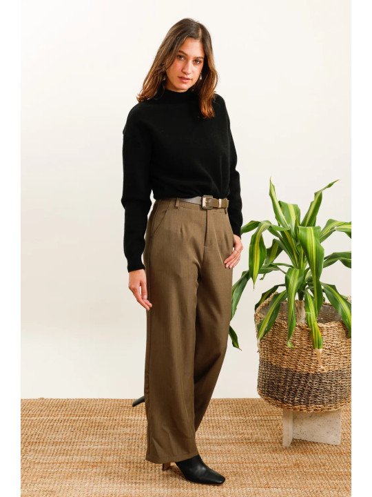 Straight-leg trousers