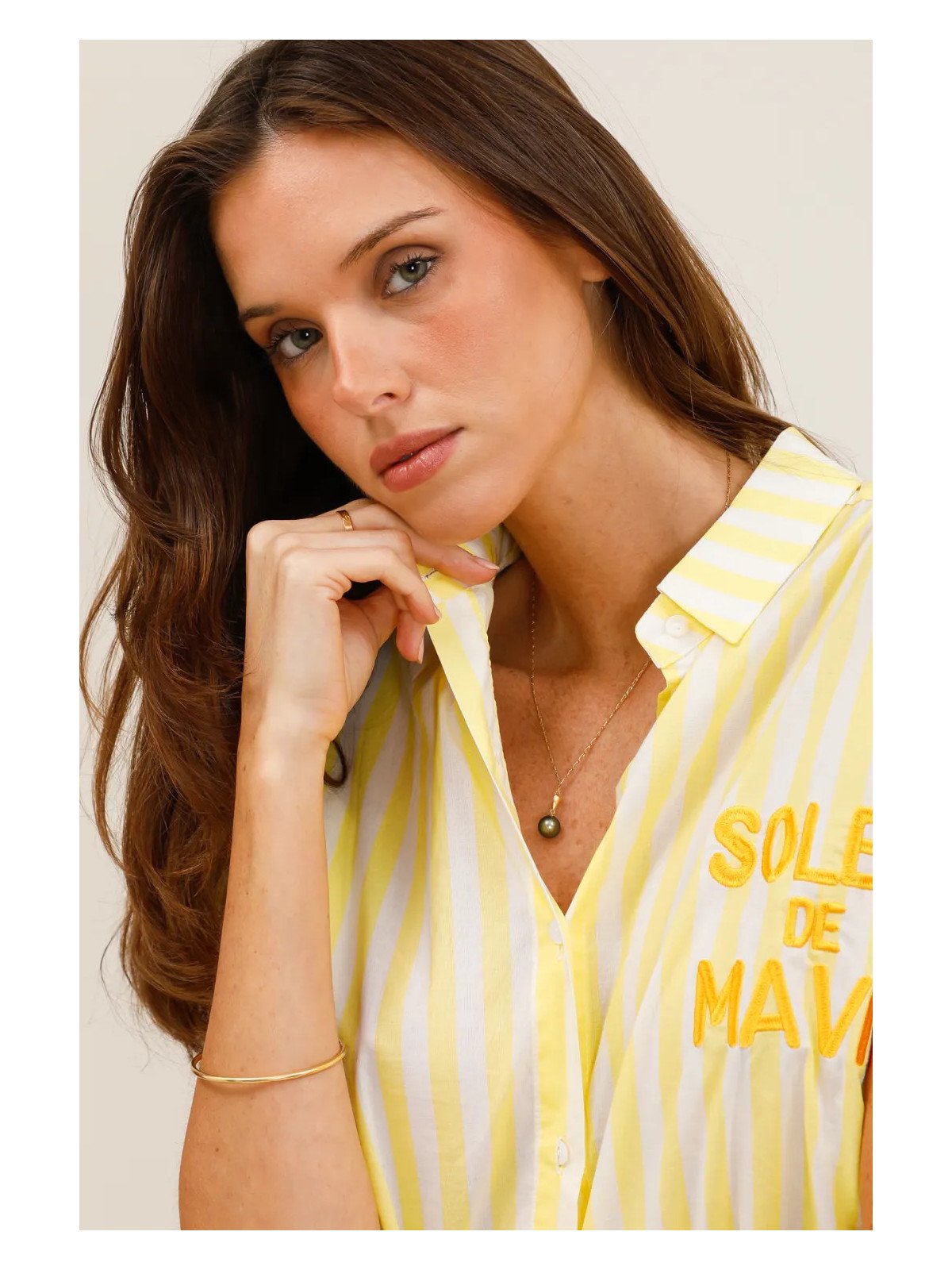Chemise fluide rayée à manches courtes avec broderies