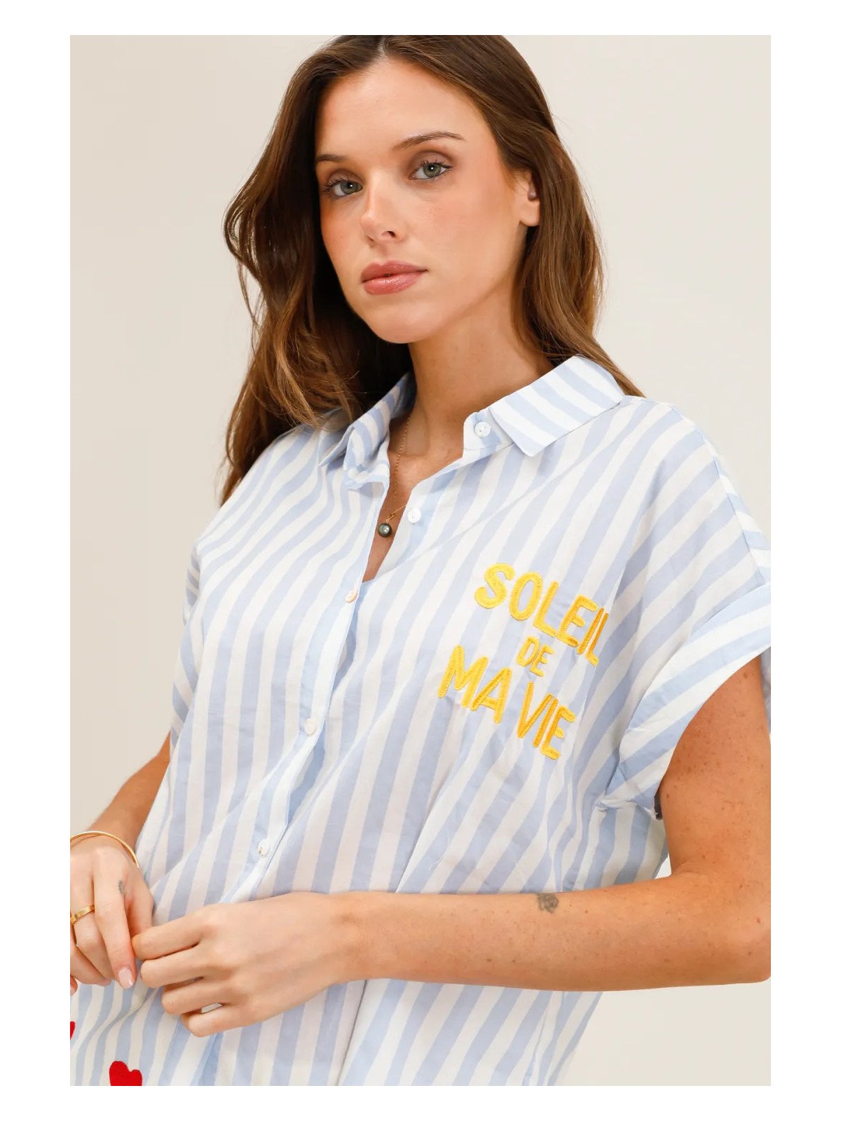 Flowy striped short-sleeved shirt with embroidery