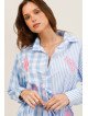 Robe chemise longue ceinturée avec broderies