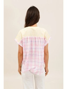 Women's flowy blouse with short sleeves and a Tunisian collar