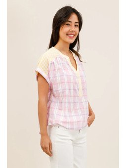 Women's flowy blouse with short sleeves and a Tunisian collar