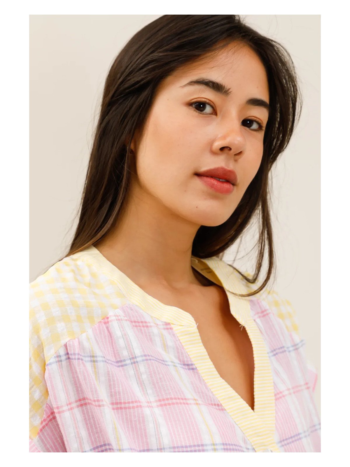 Blouse femme fluide manches courtes col tunisien