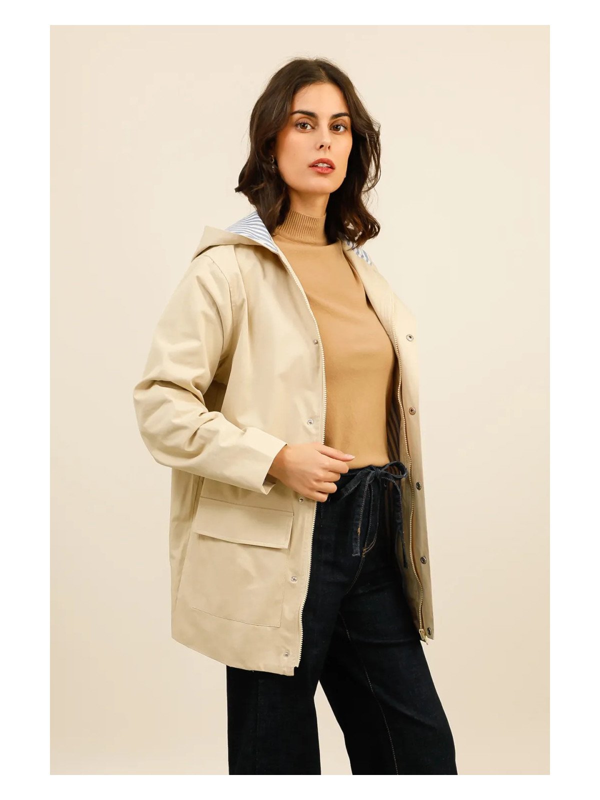 Parka femme mi-longue à capuche et poches