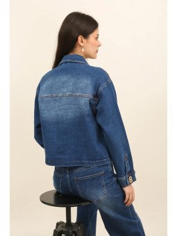 Women's denim jacket with patch pockets