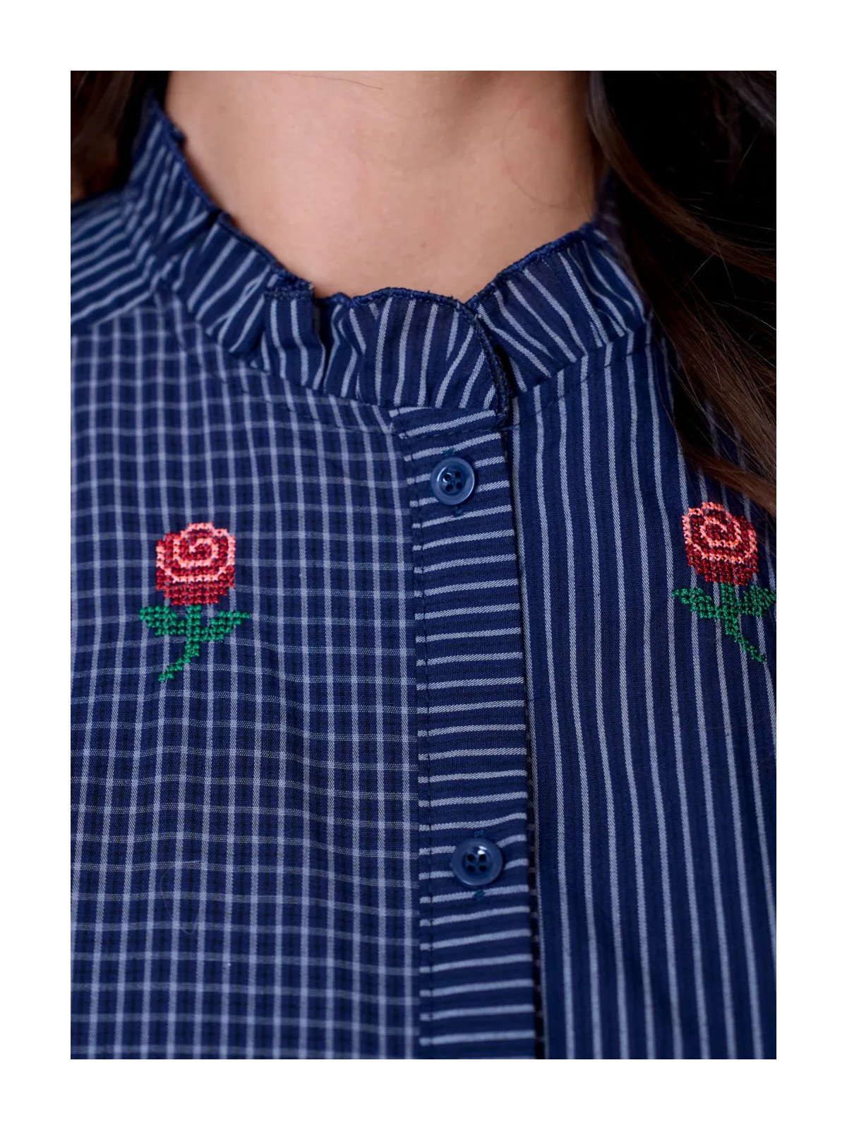 Chemise Femme Col Volanté et Manches Longues
