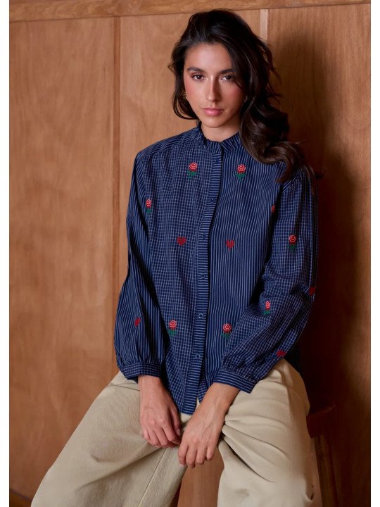 Women's Shirt with Ruffled Collar and Long Sleeves