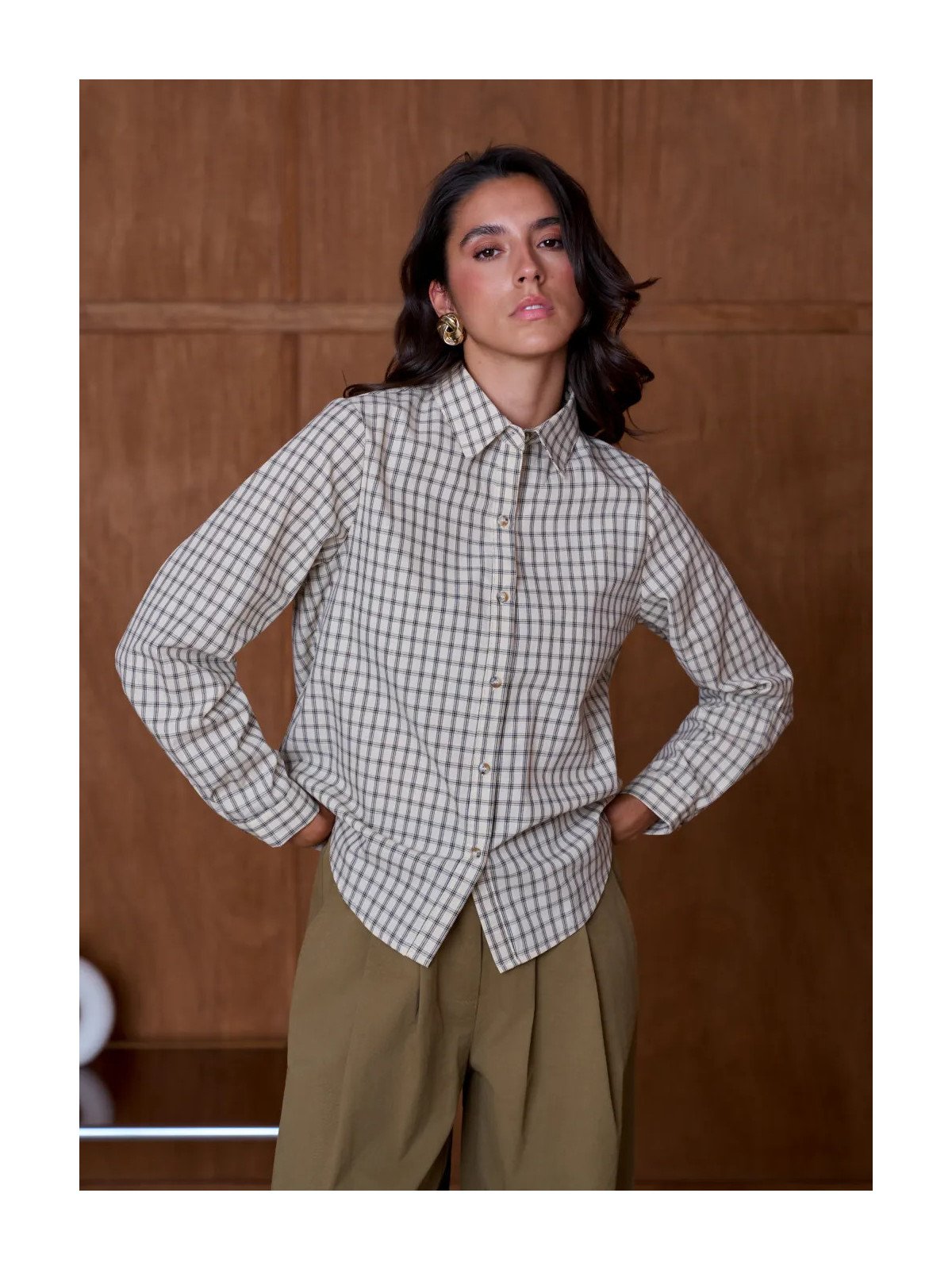 Chemise Femme Coupe Droite à Col Classique
