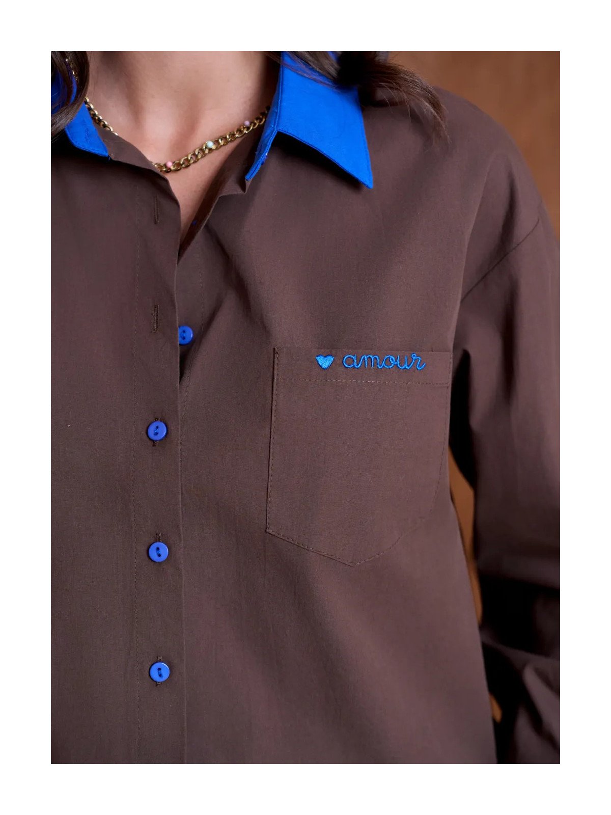 Chemise oversize femme brodée « amour »