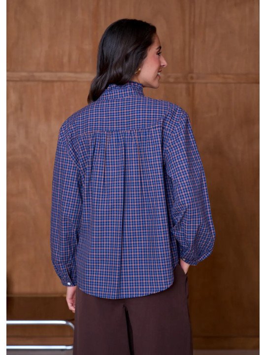 Chemise femme brodée à col volanté