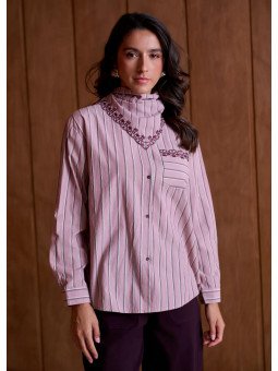 Women's loose-fitting shirt with embroidered scarf