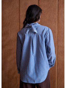 Women's loose-fitting shirt with embroidered scarf
