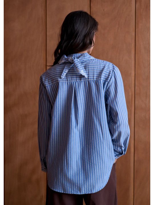 Chemise femme ample avec foulard brodé
