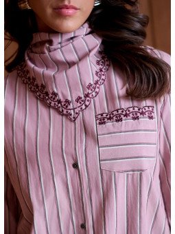 Chemise femme ample avec foulard brodé