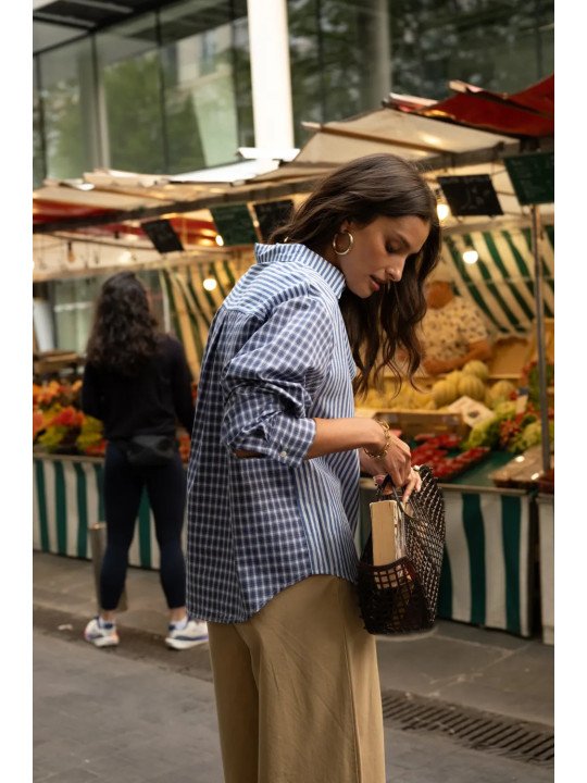 Damenbluse mit Brusttasche