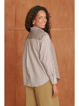 Damenbluse mit Brusttasche