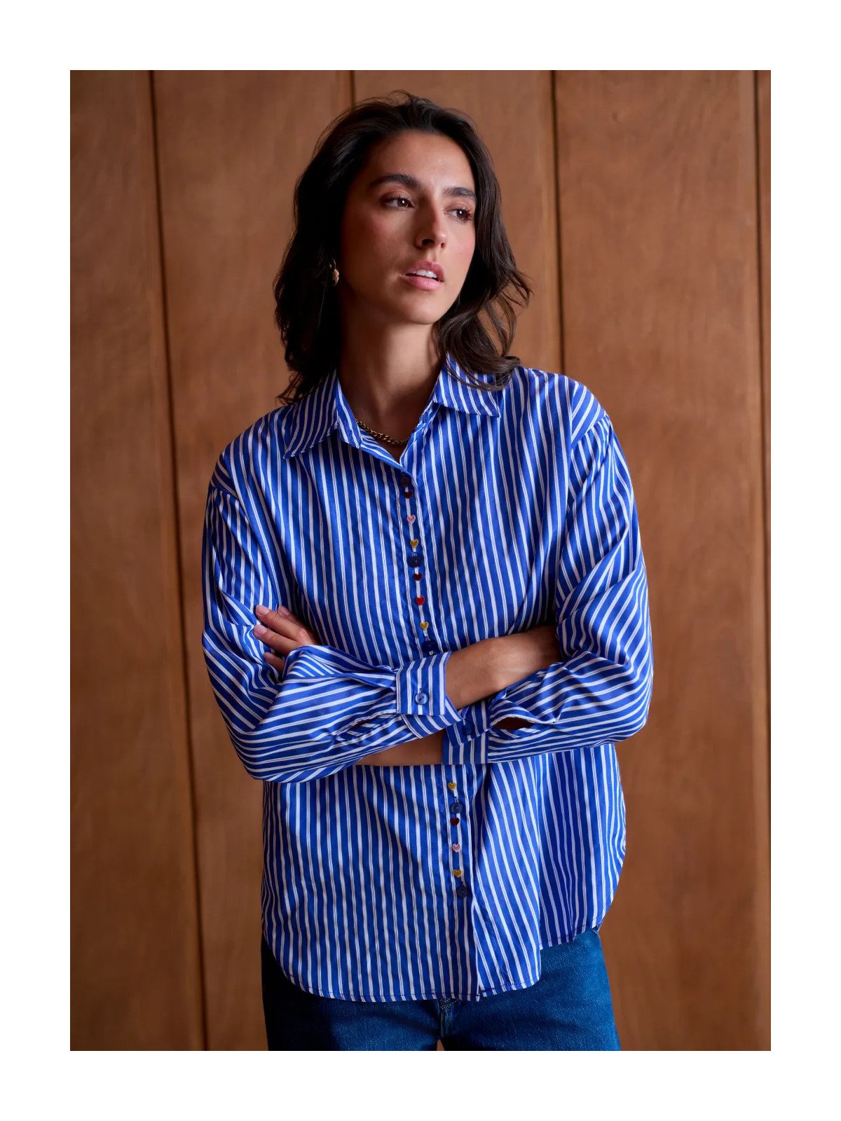 Chemise femme ample à détails brodés
