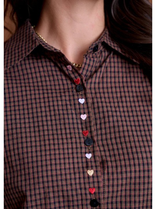 Chemise femme ample à détails brodés