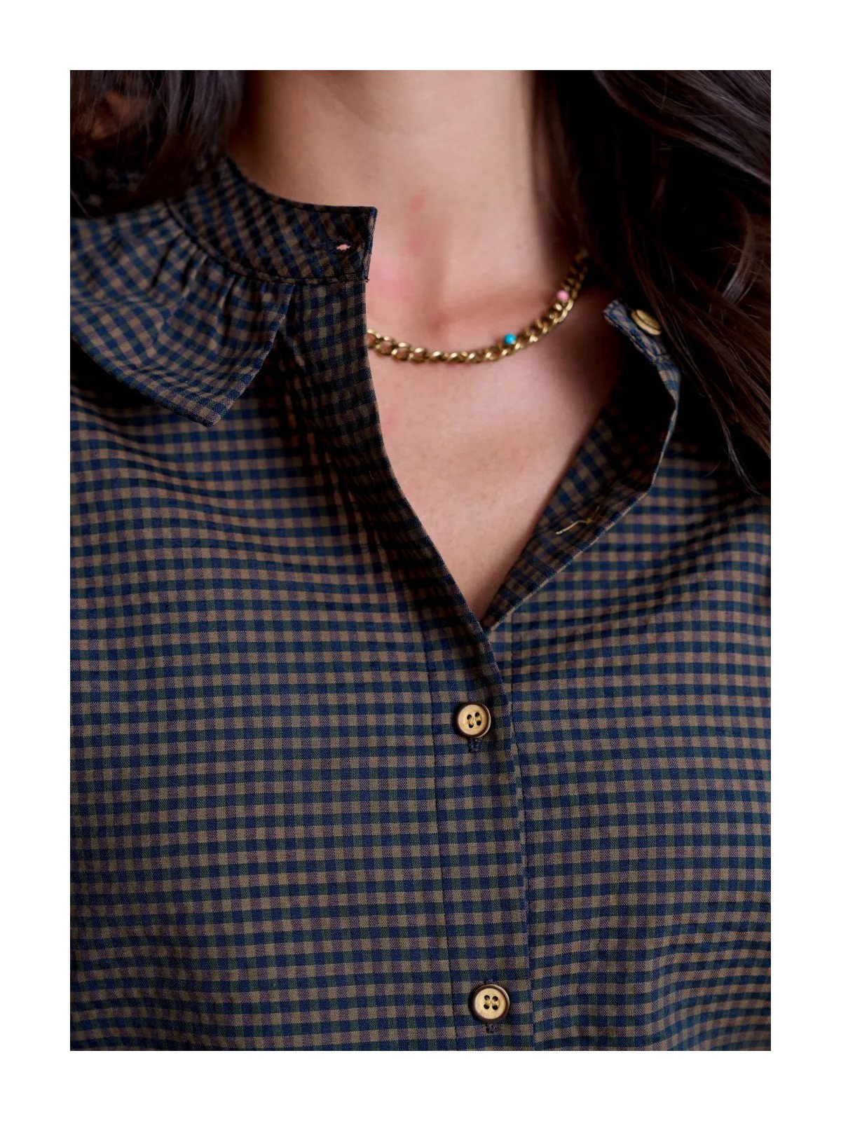Chemise femme à col volanté et manches longues