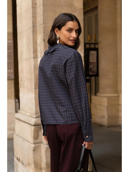 Chemise femme à col volanté et manches longues