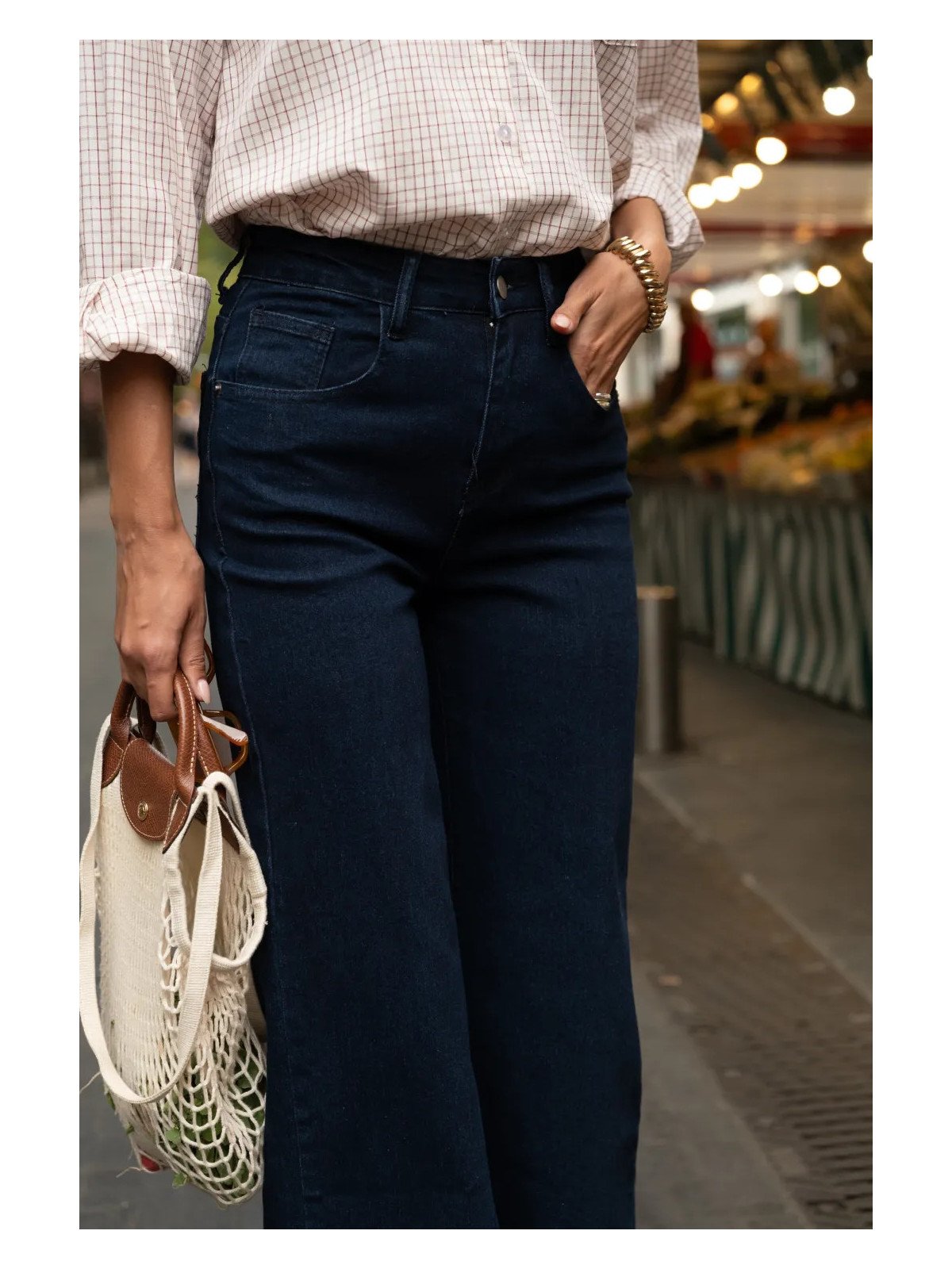 High-waisted, wide-leg women's jeans
