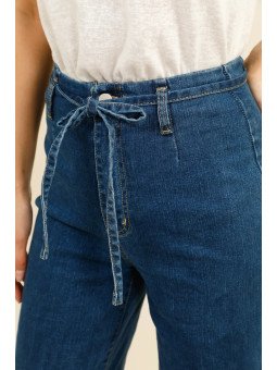 Jean Femme Taille Haute Coupe Large à Ceinture