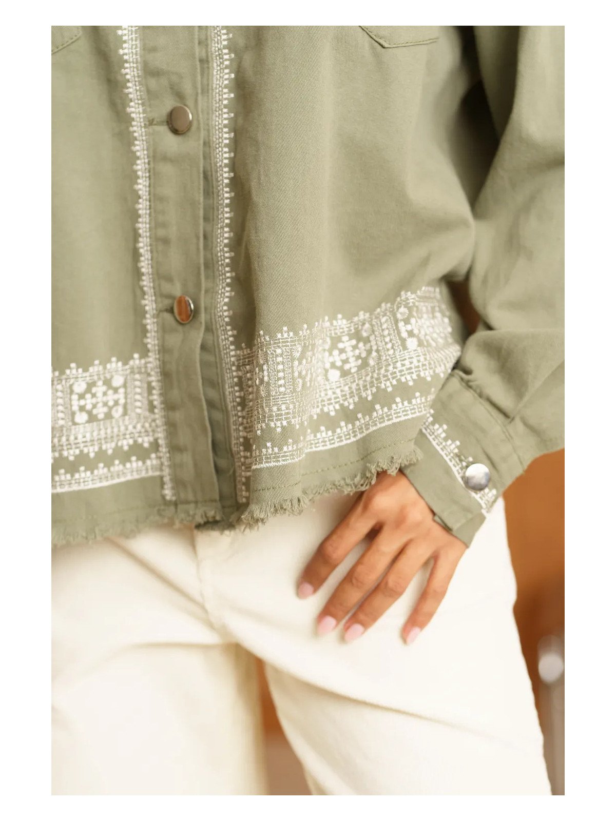 Surchemise Femme Ample en Toile à Poches Plaquées