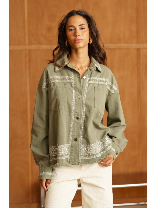 Locker sitzendes Damen-Canvas-Overshirt mit aufgesetzten Taschen