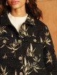 Kurze, strukturierte Damenjacke mit Taschen