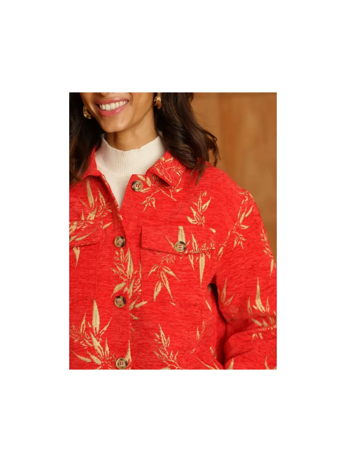 Kurze, strukturierte Damenjacke mit Taschen