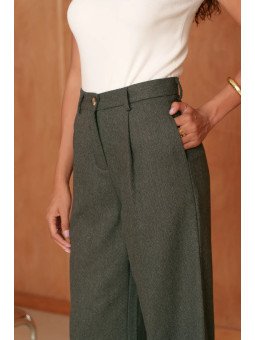 Damen-Hose mit weitem Bein, hohem Bund und Falten