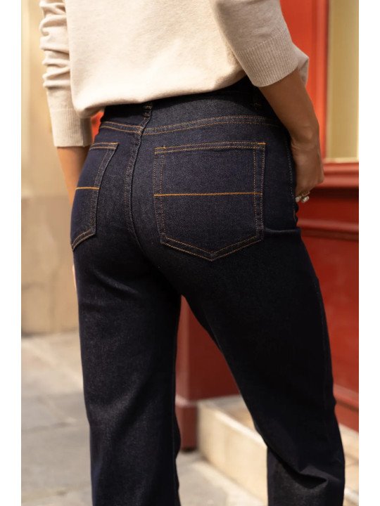Women's High-Waisted Straight Jeans with Wide Turn-Ups